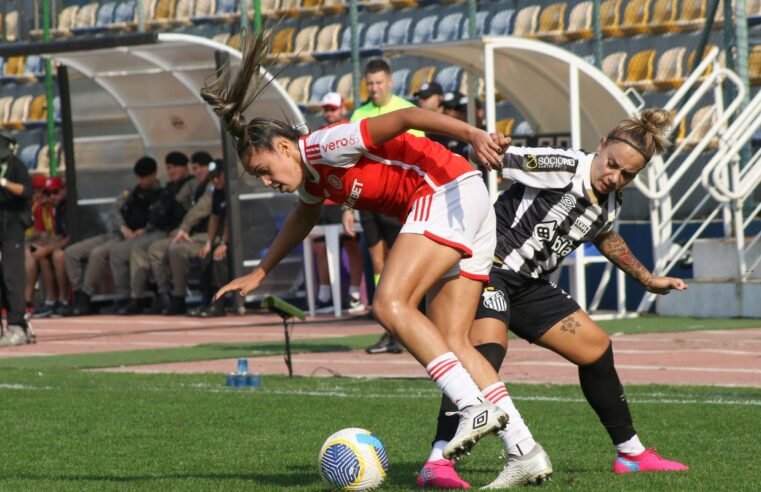 Melhor visitante, Inter enfrenta Santos pelo Brasileirão Feminino