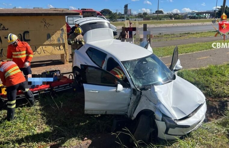 Mulher fica ferida após capotamento de carro no Núcleo Rural Ponte Alta