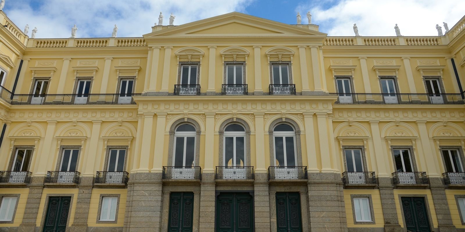 Museu recupera negativos fotográficos de vidro perdidos em incêndio