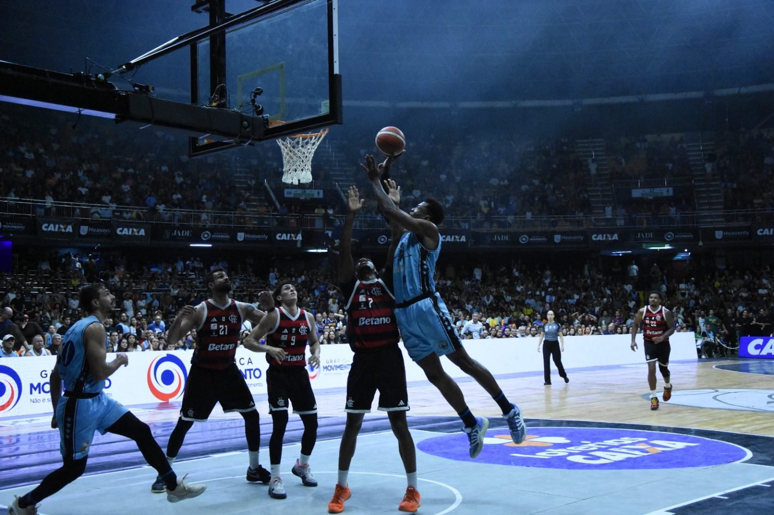 NBB: Com recorde de público, Flamengo vence Brasília e força último jogo
