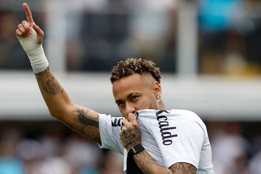 Neymar esgota ingressos no Paraguai em jogo da Sul-Americana crucial para o Santos