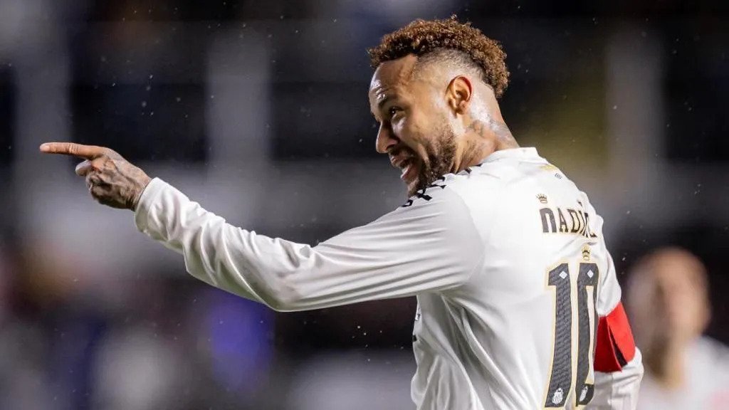 Neymar tenta convencer Ancelotti e quebrar tabu do Santos na Copa do Brasil