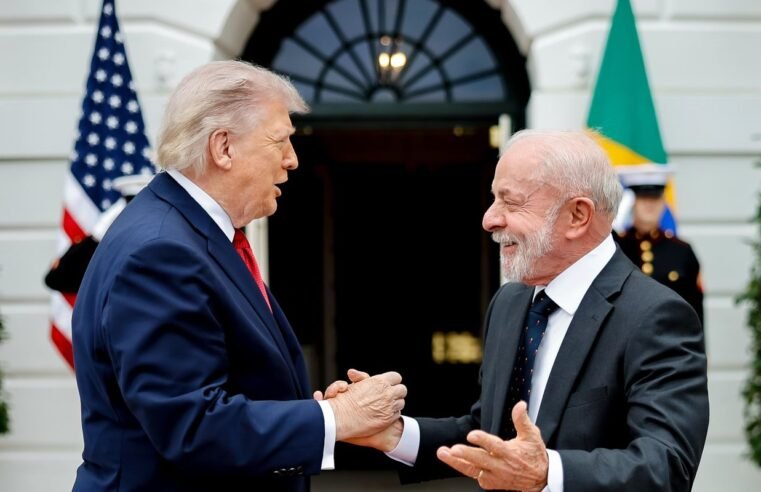 “Ninguém respeita lambe-botas”, diz Lula sobre reunião com Trump