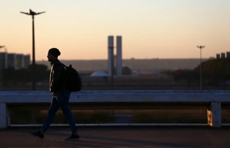 PEC que reduz jornada de trabalho deve beneficiar mais de 650 mil trabalhadores no DF