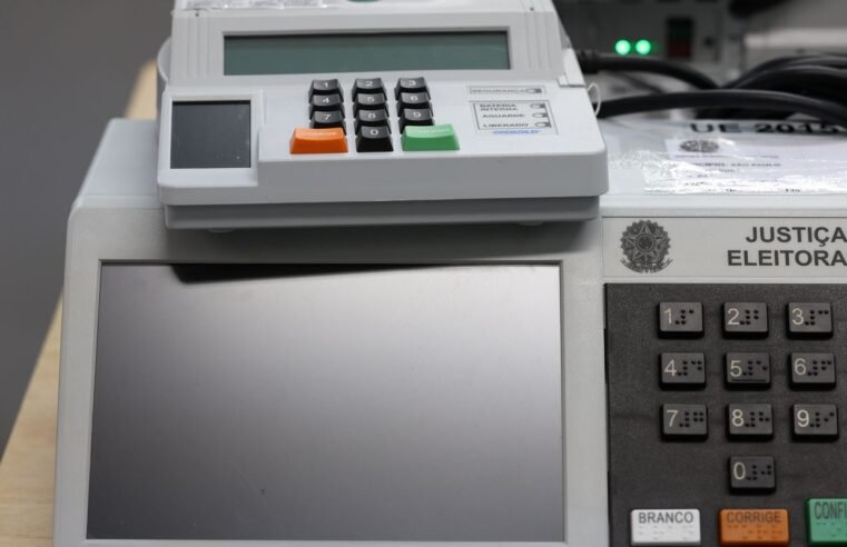 Pesquisa aponta que fake news sobre eleições miram urnas eletrônicas