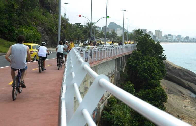 Prefeitura do Rio fecha Ciclovia Tim Maia após ondas de 2 metros