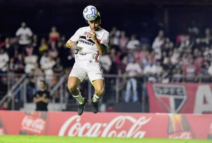 São Paulo encerra sequência negativa, vence Boston River e avança às oitavas da Sul-Americana