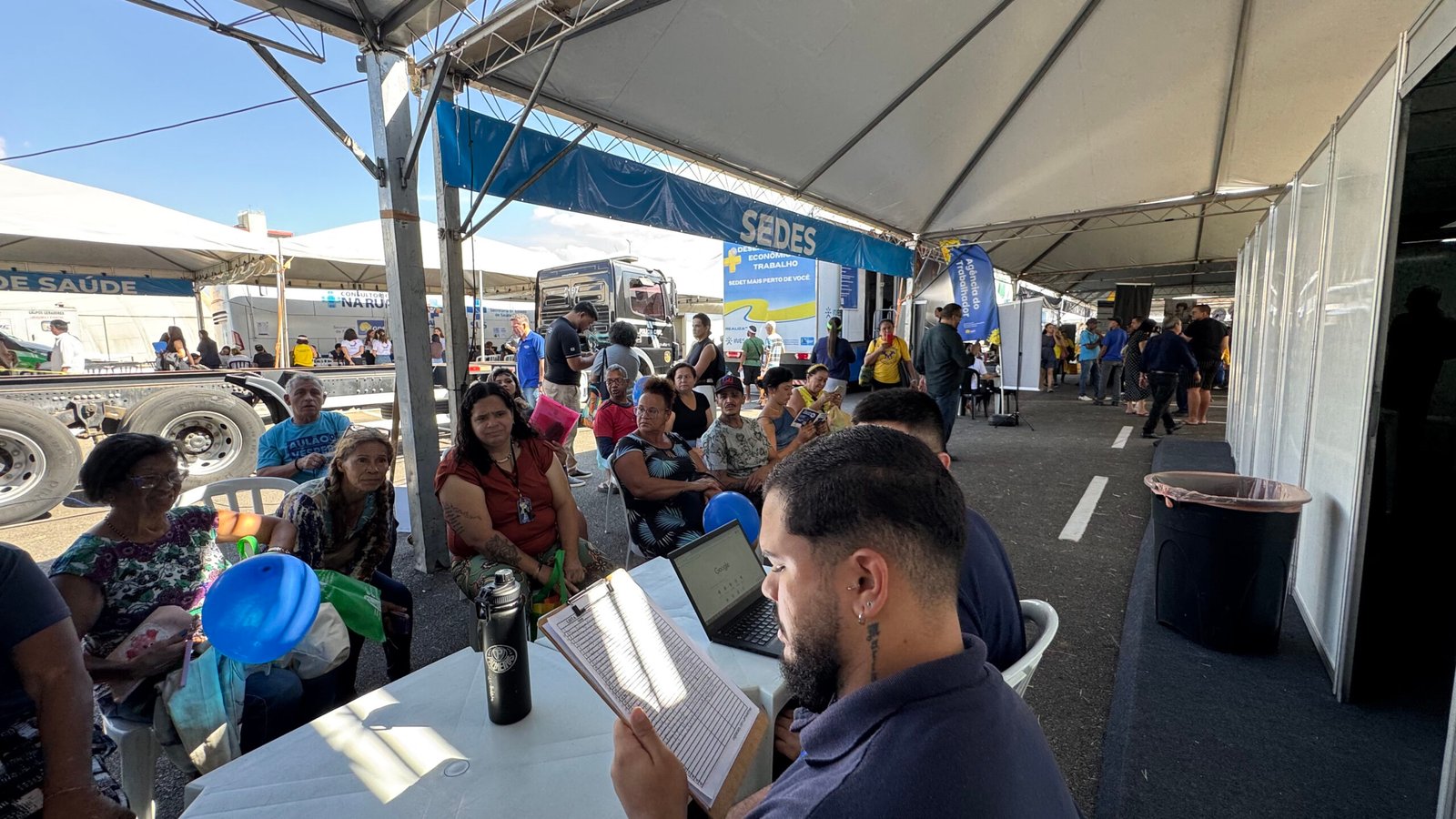 Sedes-DF leva assistência social e Cartão Prato Cheio a Samambaia