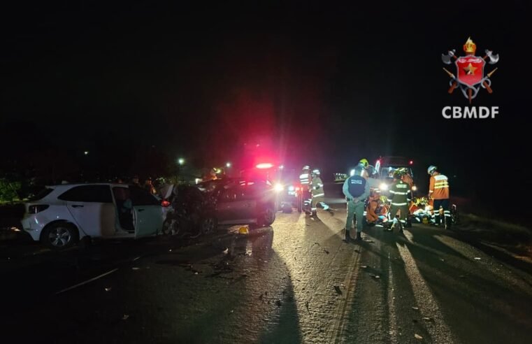 Três passageiros ficam gravemente feridos em acidente na BR-251