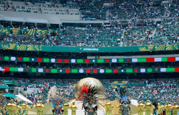 Abertura da Copa 2026 emociona o Estádio Azteca, no México