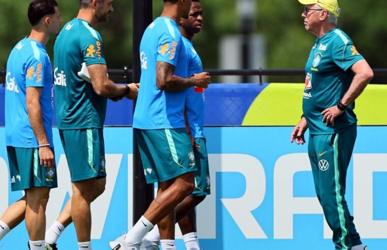 Ainda sem Raphinha, Brasil inicia preparação para as oitavas de final