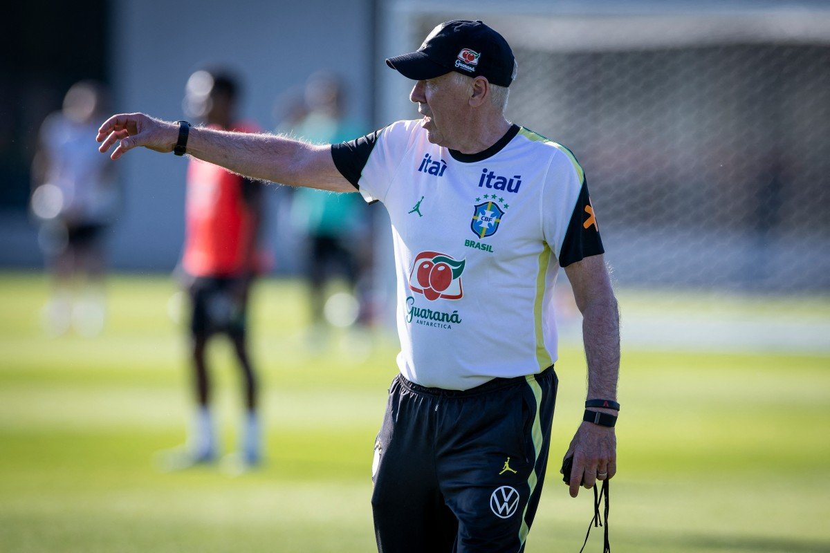 Ancelotti confirma Paquetá e Igor Thiago como titulares contra o Egito
