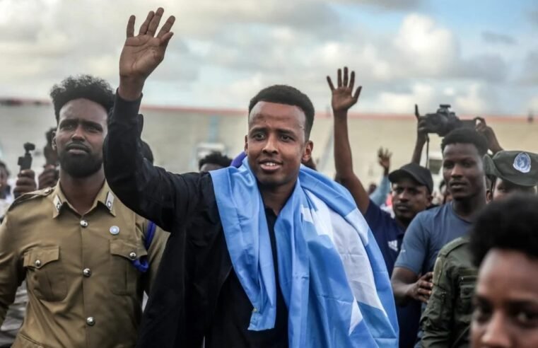 Árbitro somali barrado pelos EUA afirma que estará na próxima Copa do Mundo