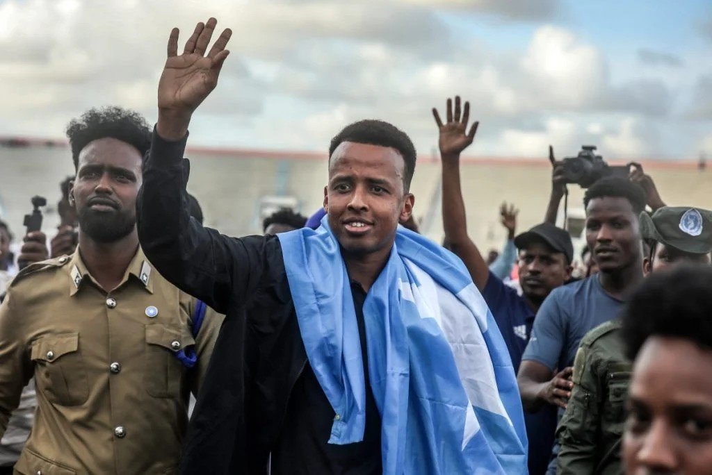 Árbitro somali barrado pelos EUA afirma que estará na próxima Copa do Mundo