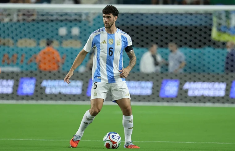 Argentina convoca Marcos Senesi para Copa do Mundo após corte de Balerdi por lesão