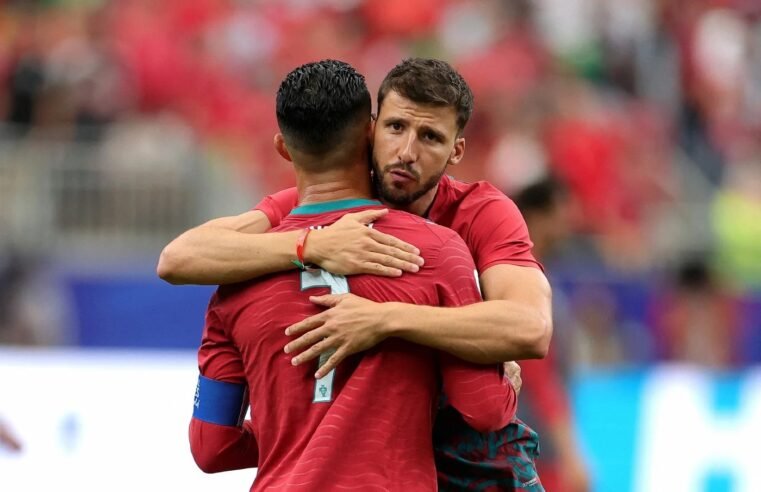 CR7 é ‘foco de atenção’, mas todo o elenco português está ‘em questão’, diz Rúben Dias