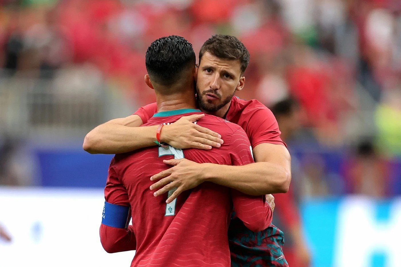 CR7 é ‘foco de atenção’, mas todo o elenco português está ‘em questão’, diz Rúben Dias
