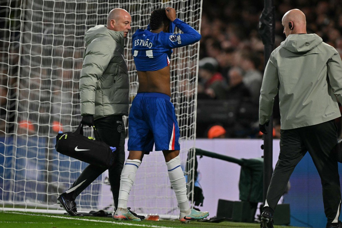 Chorei no colo dos meus pais, diz Estêvão sobre lesão que o tirou da Copa