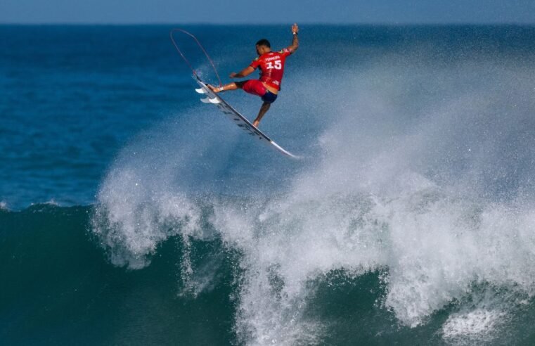 Com 4 surfistas, Brasil segue na briga pela etapa de Saquarema