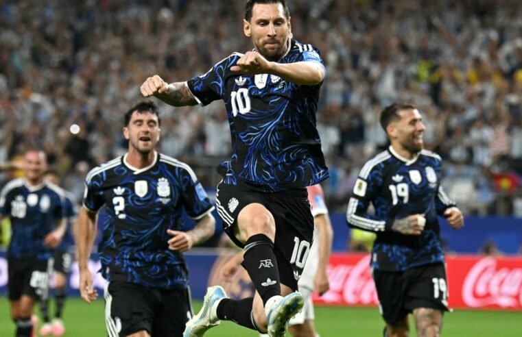 Com gol de Messi, Argentina bate Jordânia e faz segunda melhor campanha da Copa