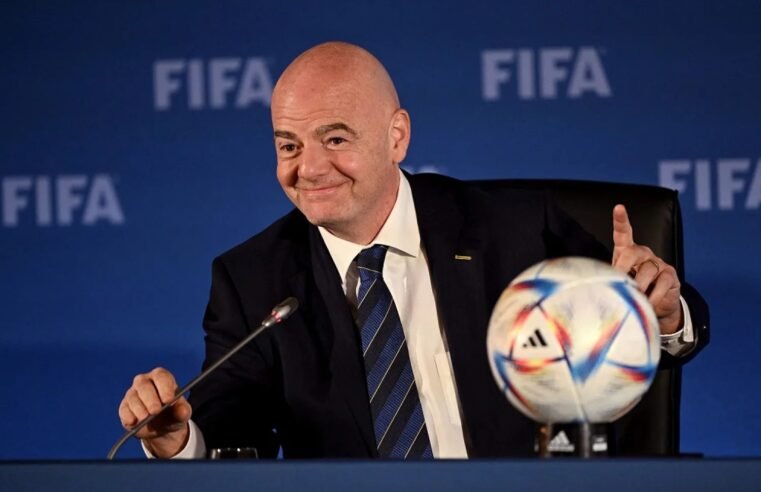 Copa 2026, um sonho realizado para Infantino e crucial para seu futuro político