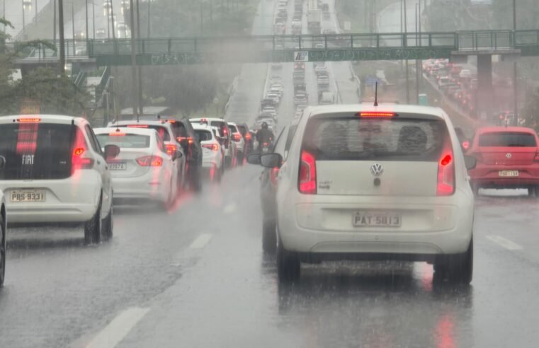 Dia dos Namorados no DF terá chance de chuva e trovoadas, aponta Inmet
