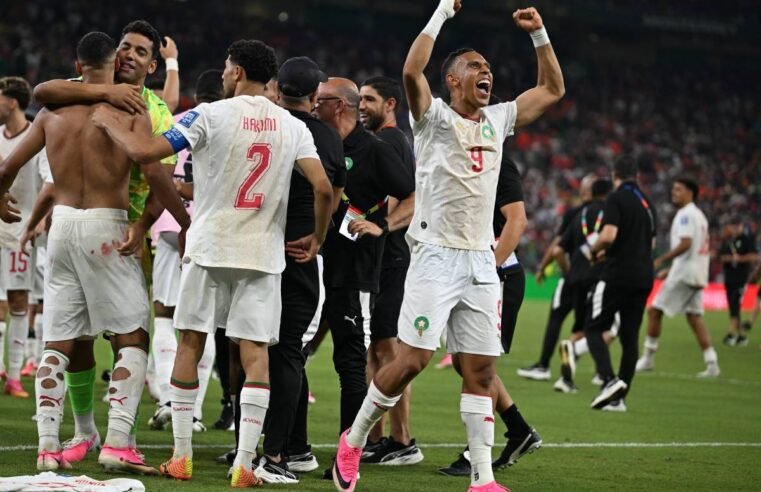 Entre sangue, lágrimas e pênaltis, Marrocos vence Países Baixos e vai às oitavas da Copa
