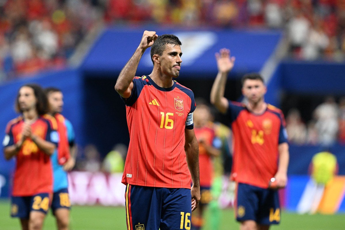 Espanha goleia Arábia Saudita (4-0) com primeiro gol de Yamal em Copas