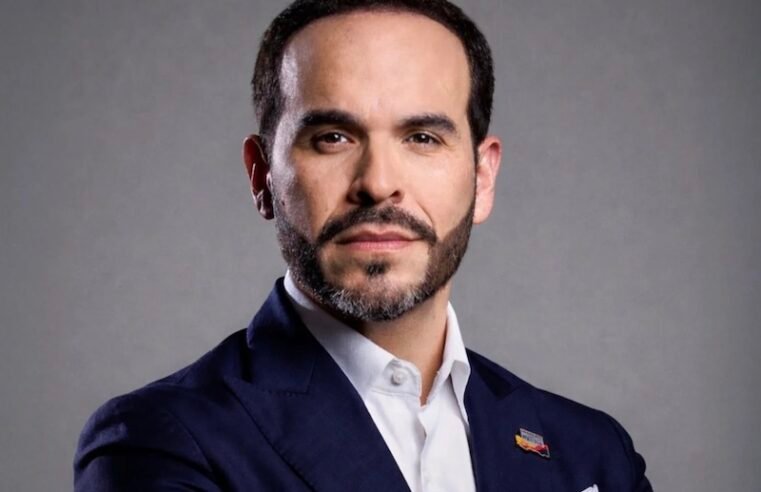 Espriella derrota extrema-esquerda e se elege presidente da Colômbia