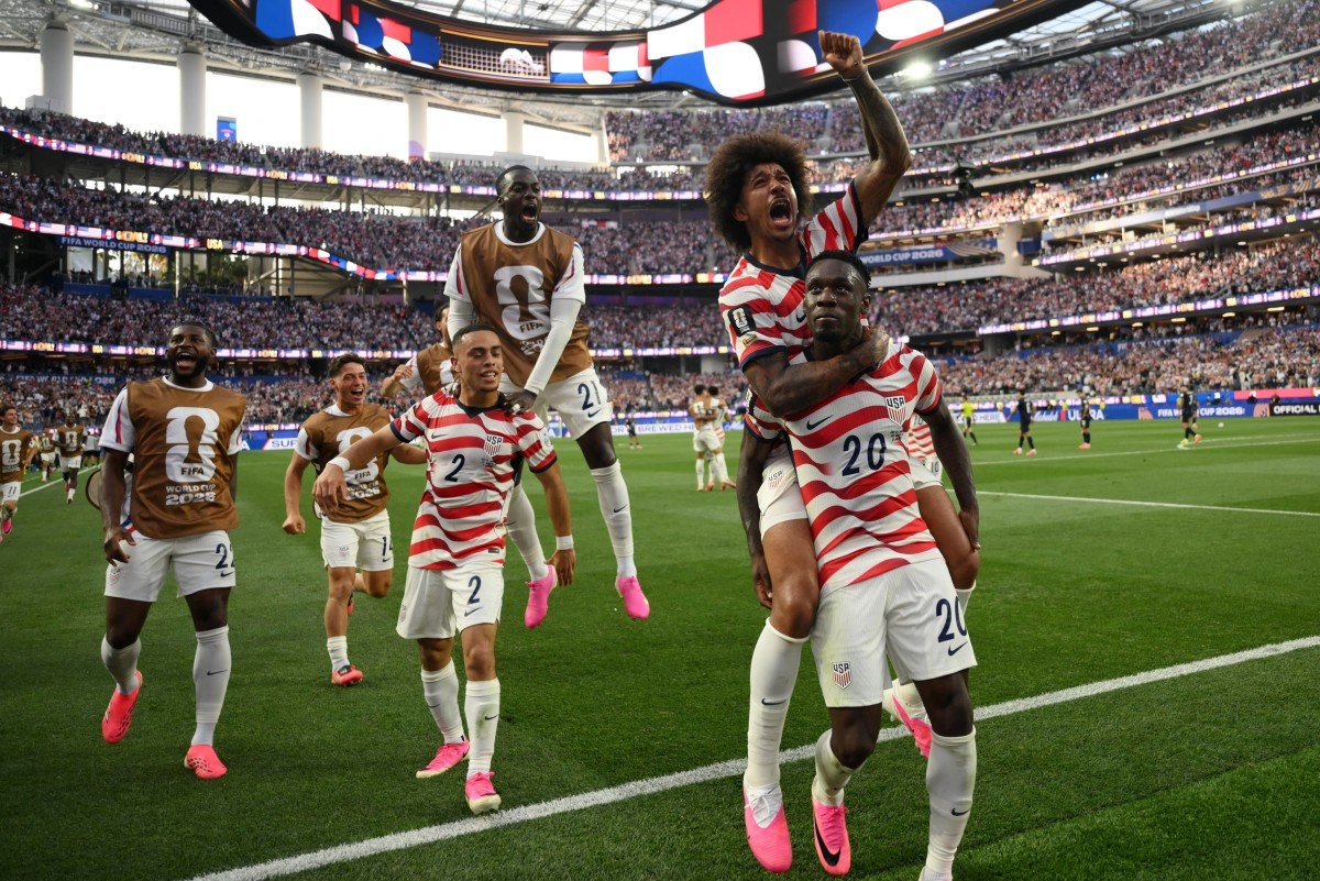 Estados Unidos goleia o Paraguai na estreia da Copa de 2026