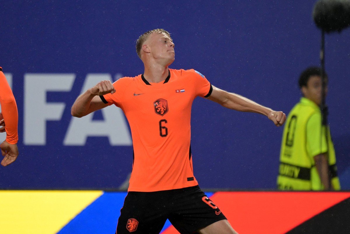 Holanda supera Tunísia em ‘treino de luxo’, foge do Brasil e pega Marrocos no mata-mata da Copa