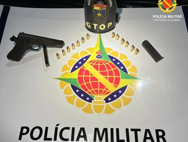 Homem é preso com pistola de uso restrito após ameaçar cliente em bar no SOF Norte