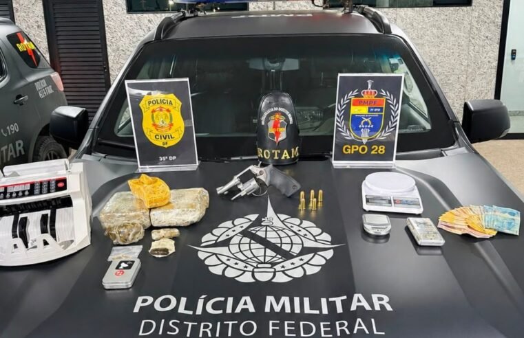 Homem é preso por tráfico após PM encontrar drogas, arma e munições em dois imóveis no DF