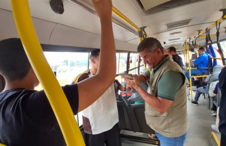 Ipedf faz pesquisa com passageiros de ônibus no DF