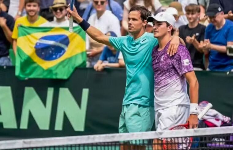 João Fonseca fica com o vice na chave de duplas do ATP 500 de Halle