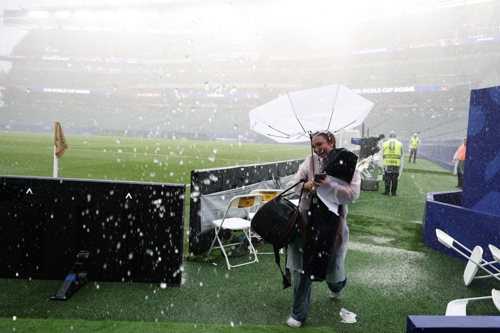 Jogo entre França e Iraque é suspenso devido a alerta de tempestade severa na Filadélfia (Fifa)