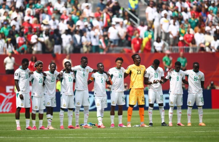 Jogos da Copa têm minuto de silêncio em homenagem às vítimas dos terremotos na Venezuela