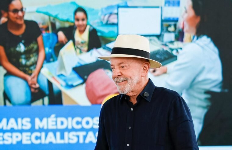 Lula responsabiliza clã Bolsonaro por ataque dos EUA ao Pix e taxação