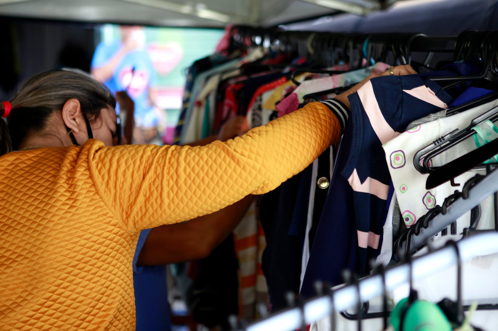 Mega Bazar no Hospital de Base reúne mais de 10 mil produtos