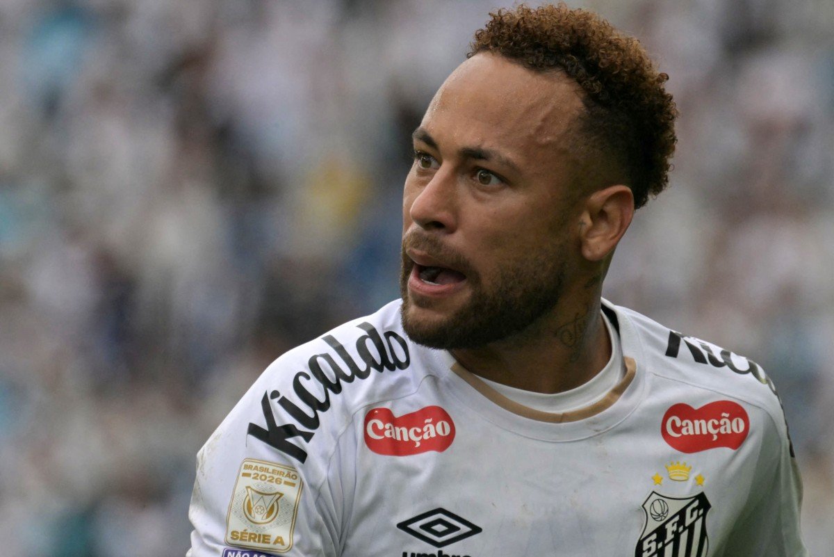 Mensagens citam Neymar em negociação de patrocínio entre Banco Master e Santos