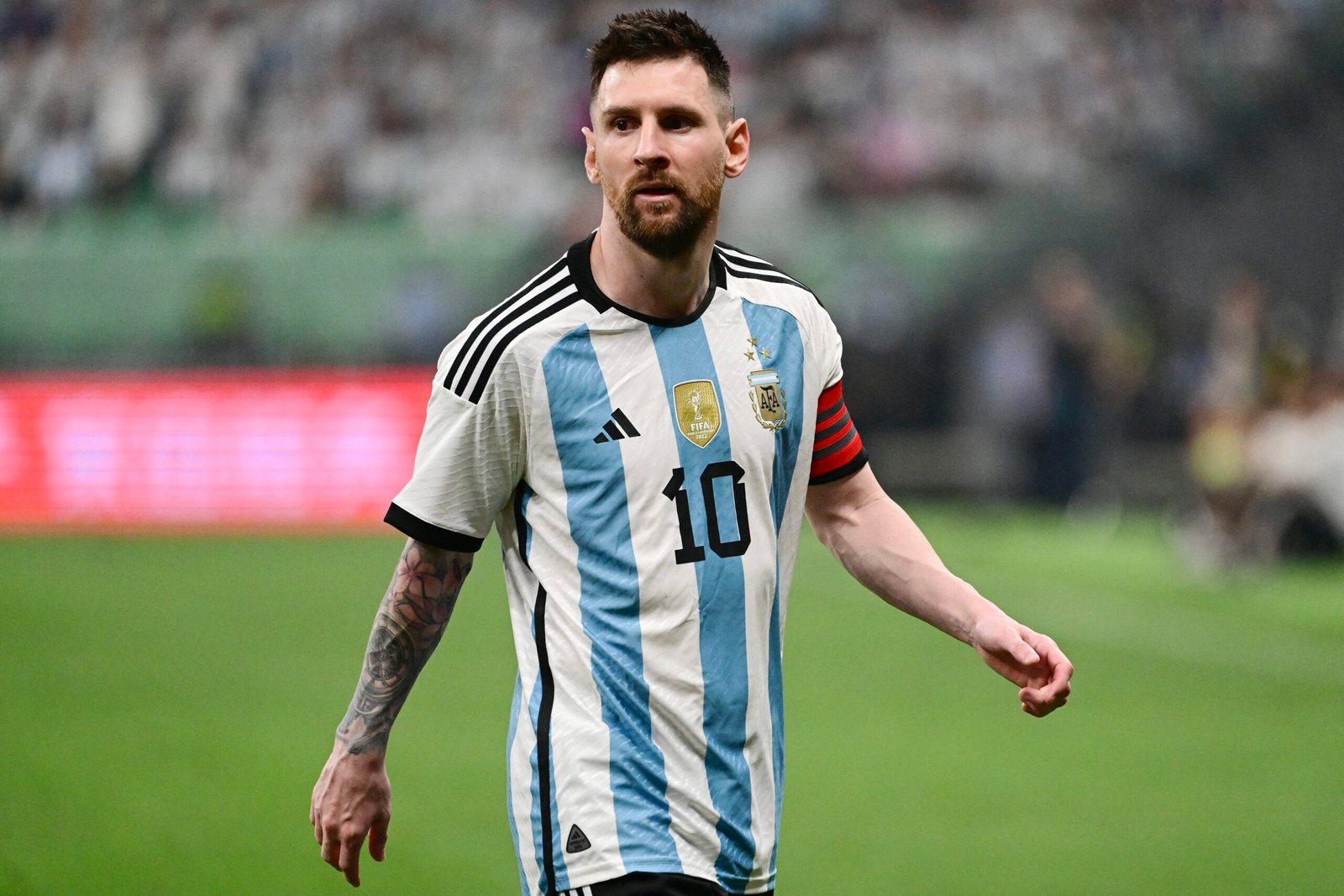 Messi não tem condições de jogar 90 minutos, avalia técnico La Volpe às vésperas da Copa