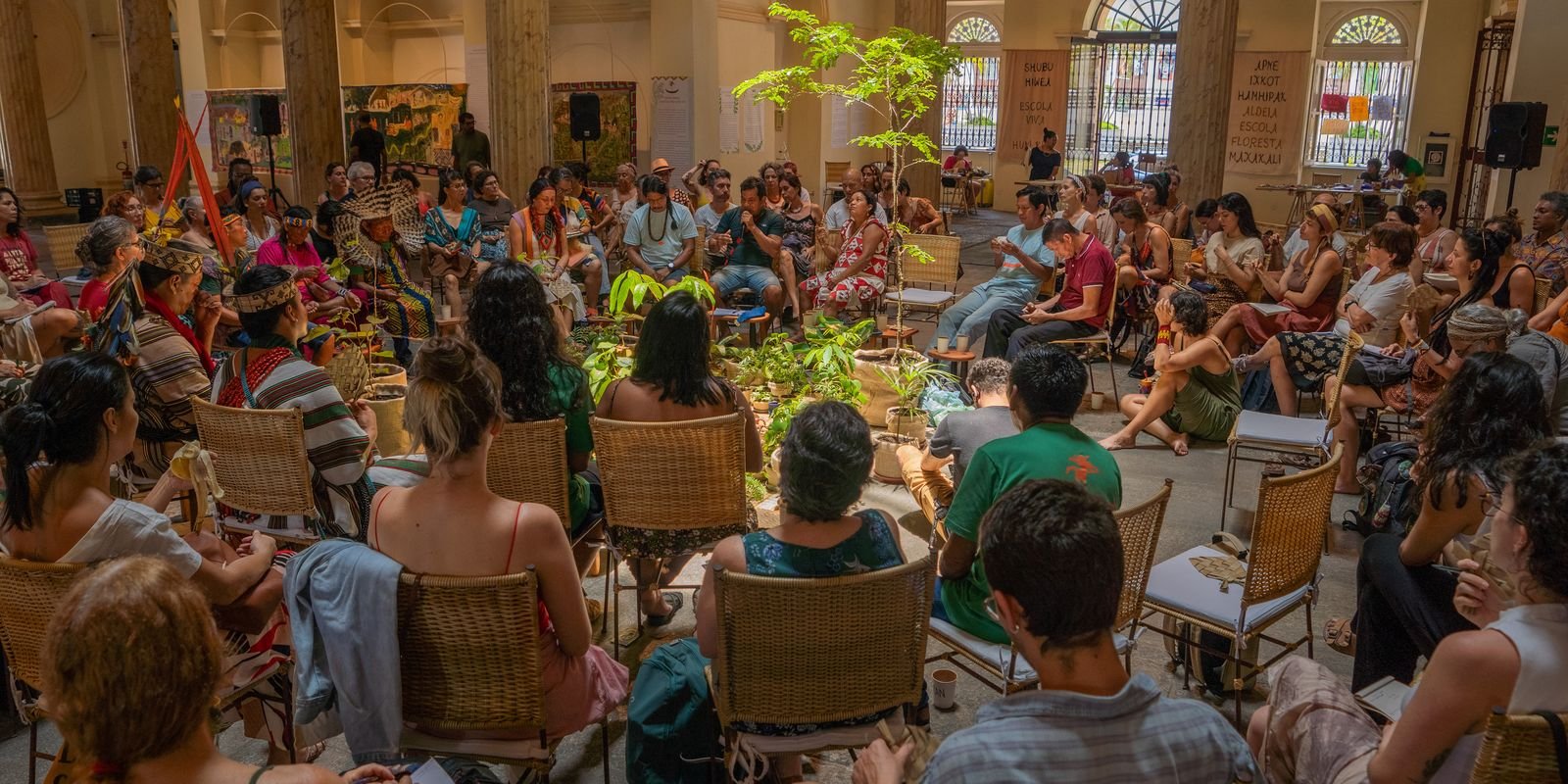 Mostra em SP celebra arte e modo de aprender indígenas