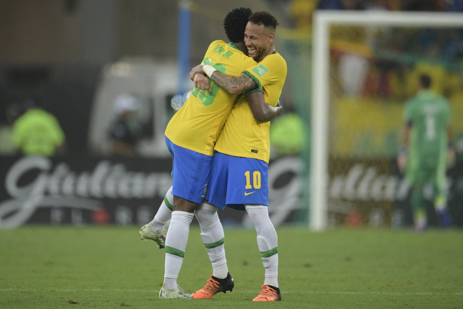 Neymar e Vini Jr. lideram ranking de patrocínios da Seleção Brasileira