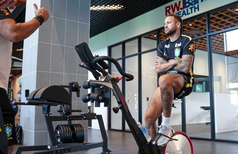 Neymar faz novo exame e segue sem treinar na seleção brasileira