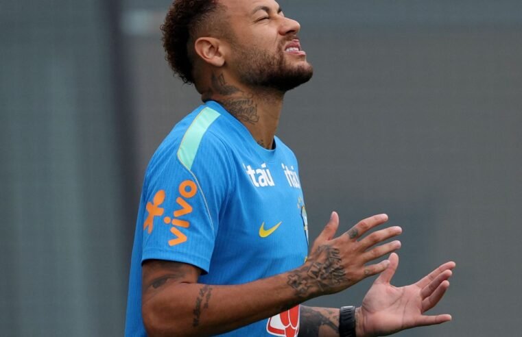 Neymar treina sem restrições com o grupo pelo segundo dia seguido