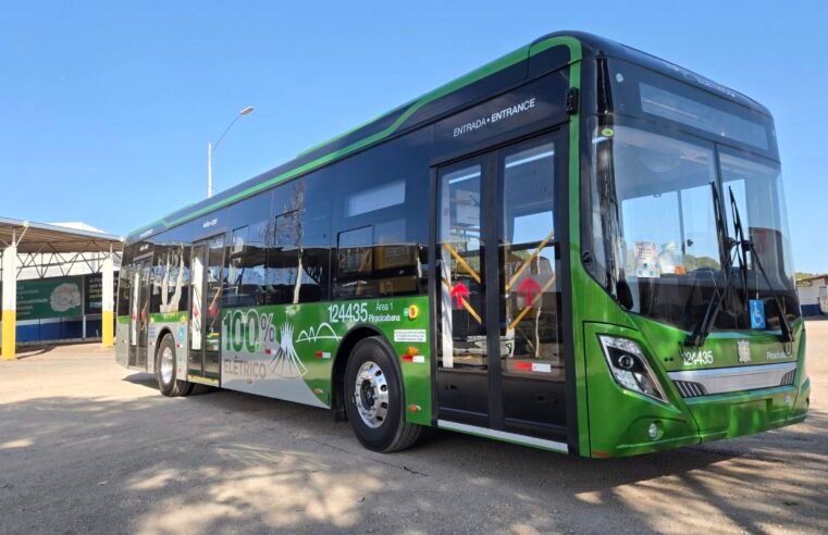 Ônibus elétricos começam a circular no Distrito Federal