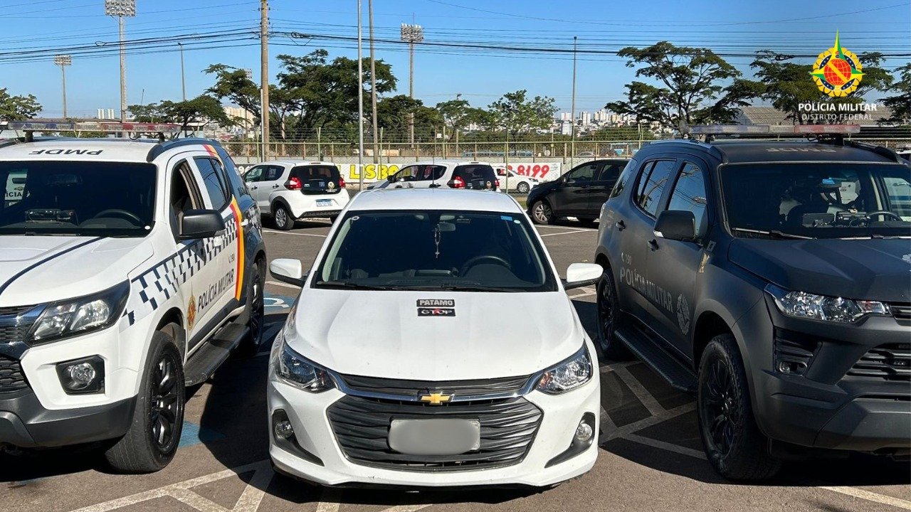 PM recupera carro roubado após perseguição por ruas de Taguatinga