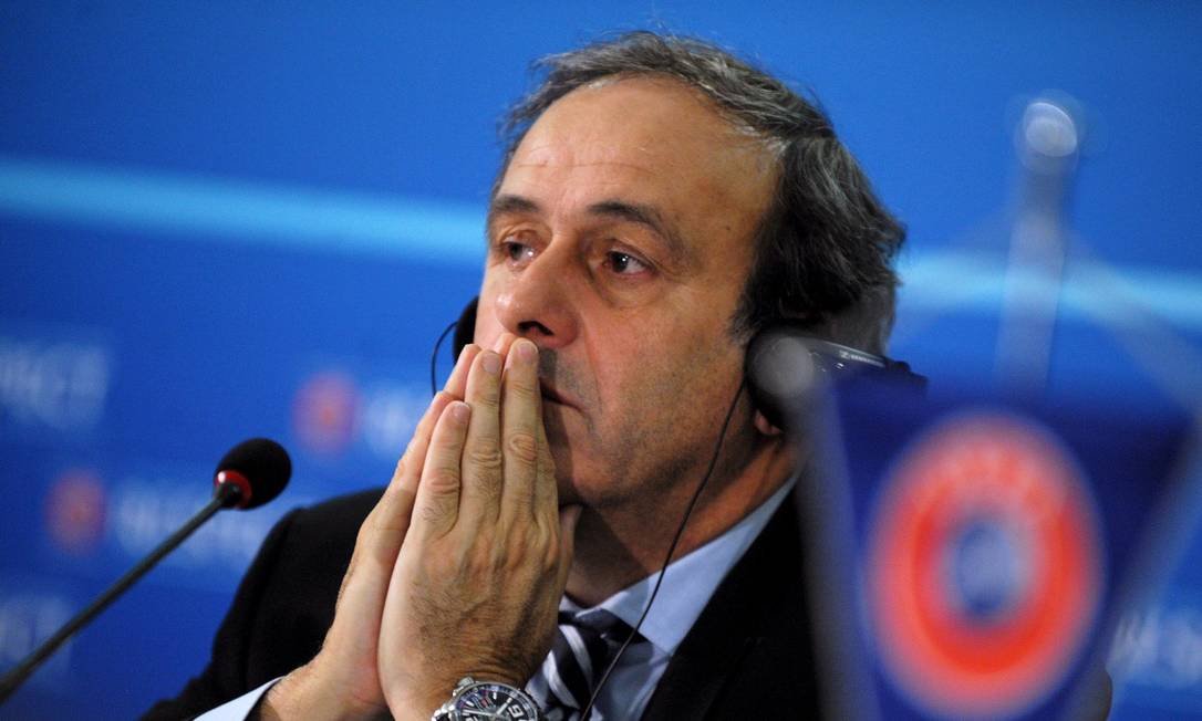 Platini processa Infantino por tráfico de influência e denúncia falsa
