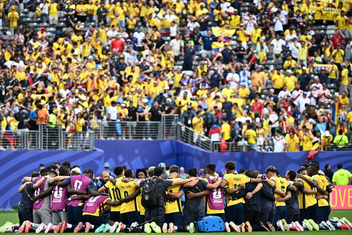 Presidente do Equador decreta feriado após vitória sobre a Alemanha na Copa do Mundo