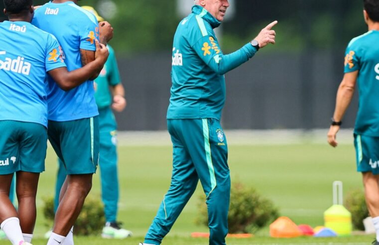 Prestes a estrear na Copa, Ancelotti não dá pistas sobre escalação